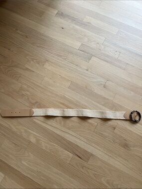 Woven Beige Women’s Belt with Round Buckle
